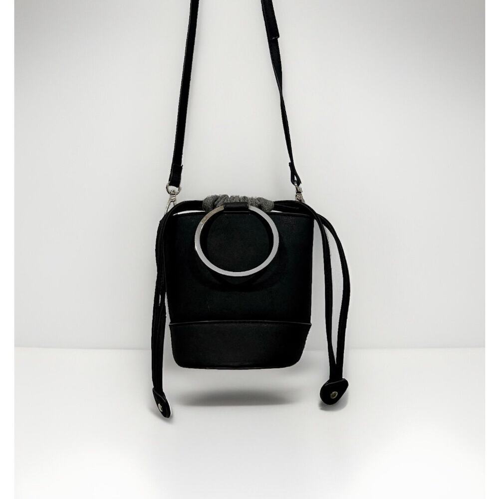 Steve Madden Minimalist Cross body Bucket Bag